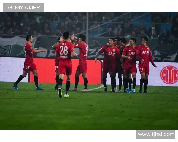 2014年恒大与上港激战回顾足球盛宴的精彩瞬间与战术对决 2014年恒大与上港激战回顾足球盛宴的精彩瞬间与战术对决